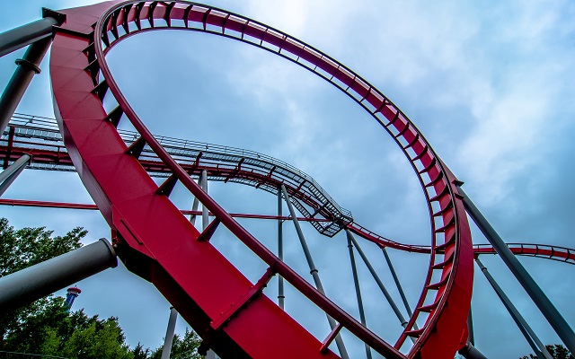 Wisconsin probes how 8 roller-coaster riders became trapped upside down for hours