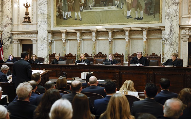 Democrats urge Wisconsin Supreme Court to overturn Republican-drawn legislative maps